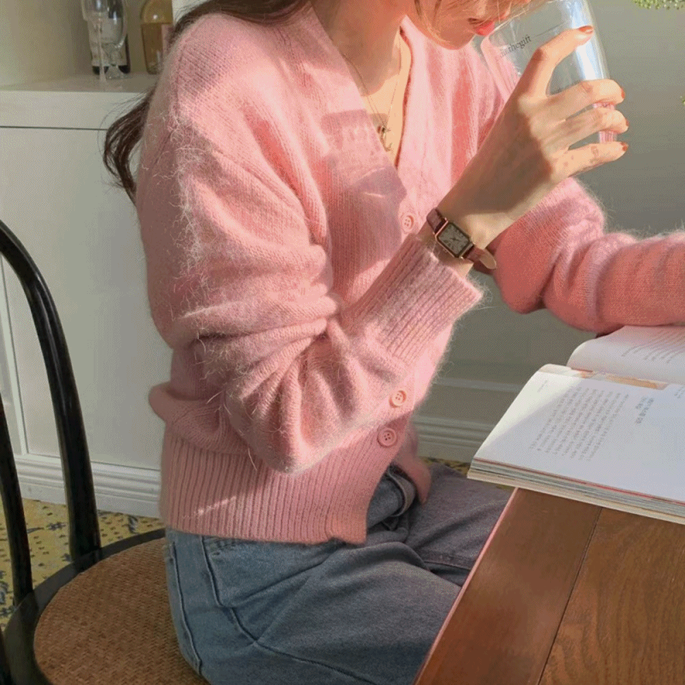 앙고라 퍼 크롭 브이넥 숏 핑크 연핑크 흰색 하늘색 가을 겨울 여성 니트 가디건